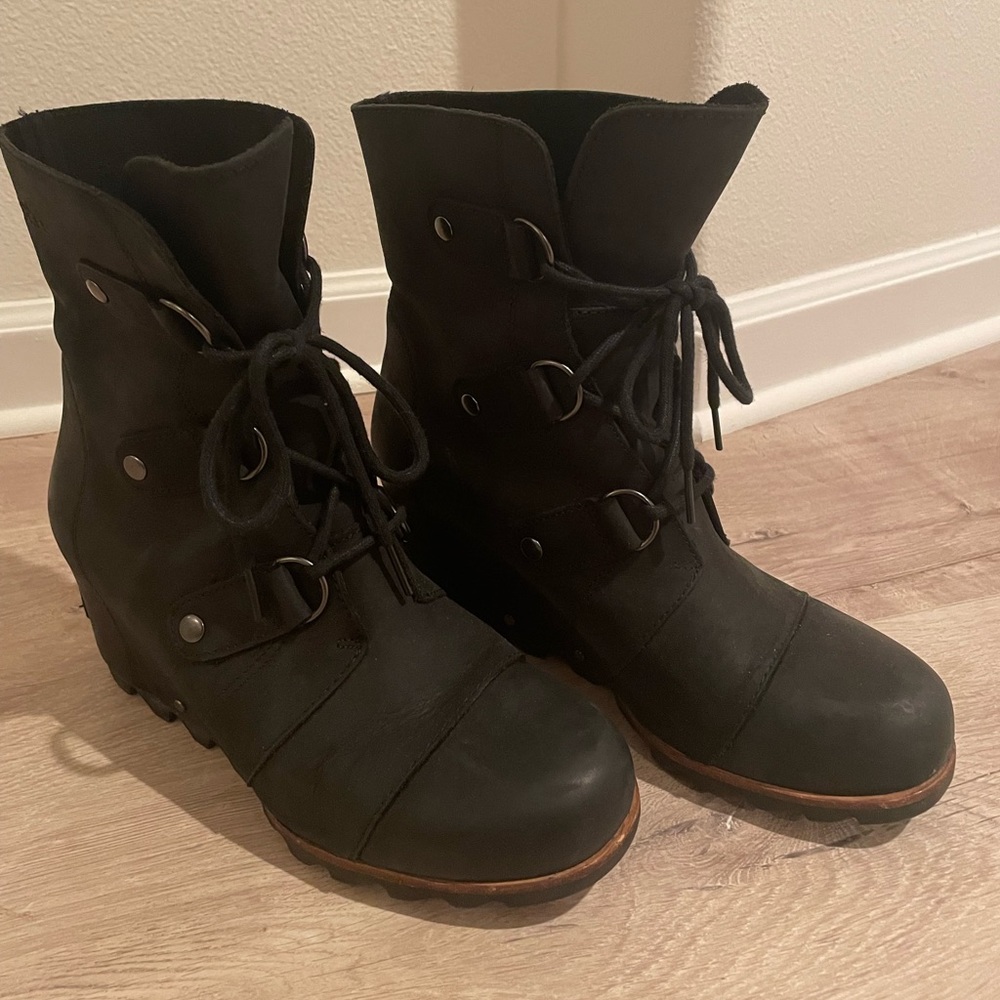 Sorel Joan of Arc size 9 black boots